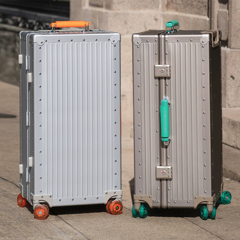 Dreamer's Same Model All-Aluminum Magnesium Alloy Trolley Suitcase with Universal Wheels and Combination Lock, Vintage Luggage for Men and Women, 20-Inch Dreamer's Same Model All-Aluminum Magnesium Alloy Trolley Suitcase with Universal Wheels and Combination Lock, Vintage Luggage for Men and Women, 20-Inch