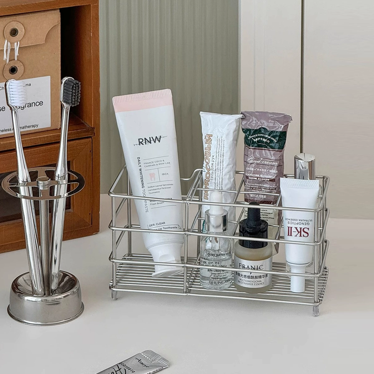 Подставка для зубных щеток из нержавеющей стали, ванная комната, туалет, корзина для хранения средств для макияжа и ухода за кожей, сливная корзина, отделочная полка для хранения