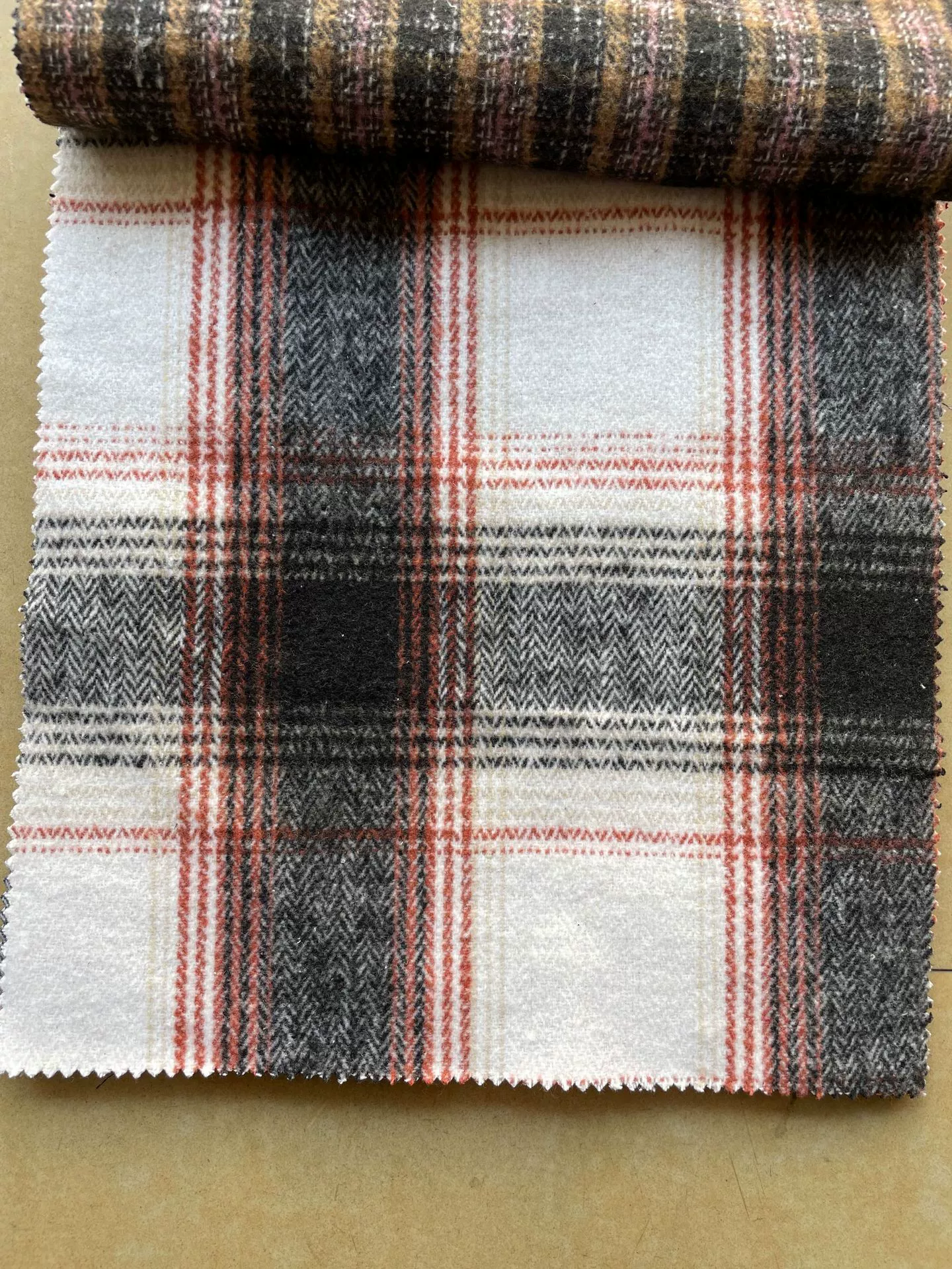 Mao woolen hair color weaving grid cloth polyester cotton double-sided woolen shirt cloth material 270-450G factory undertake orders