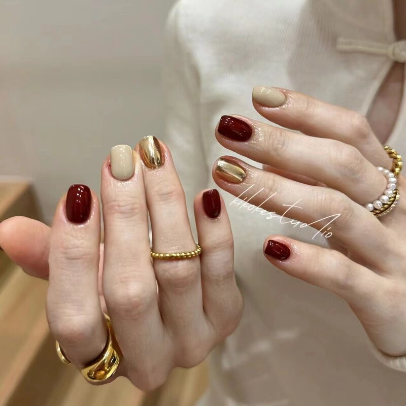 Handmade Armor-Style Nails, Red Gold Magic Mirror Powder Nail Patches, Elegant Short Nails, Wedding Nails, Xiaohongshu Trending Burgundy