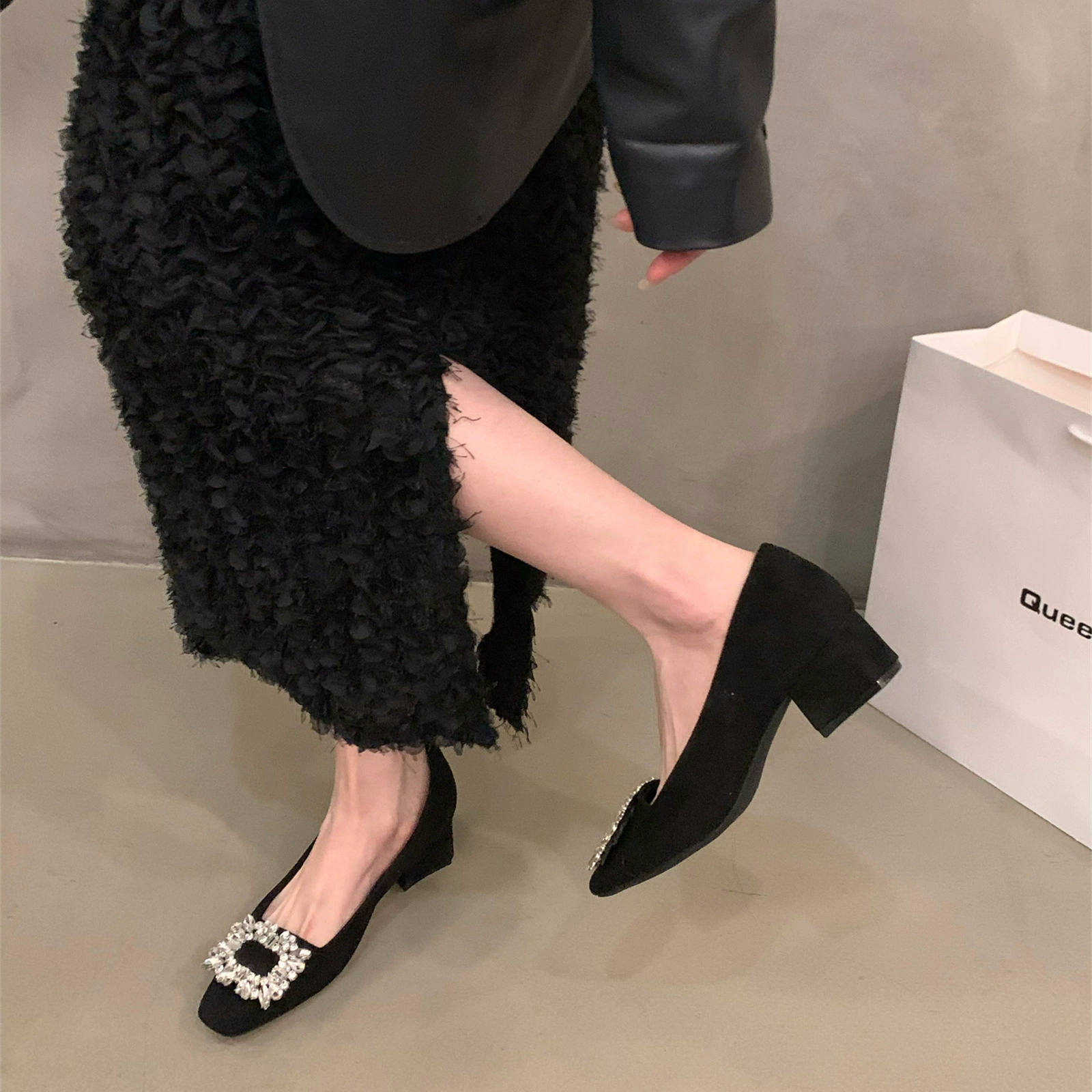 Высококачественная Однослойная обувь на массивном каблуке с квадратным носком и стразами, женская обувь 2023, новые весенне-осенние зимние элегантные Пригородные туфли на высоком каблуке