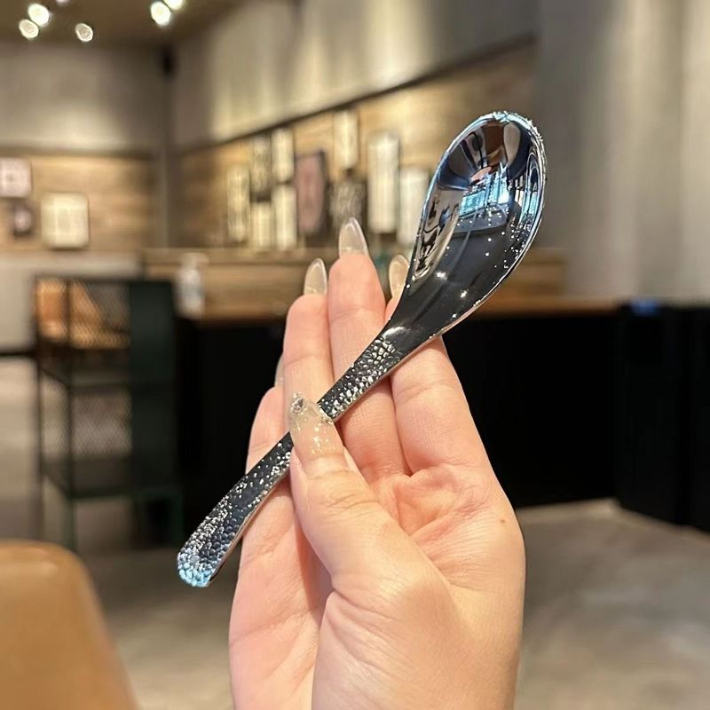 复古不锈钢勺子高颜值饭勺锤纹带孔宫廷勺餐厅甜品勺家用喝汤勺子|undefined