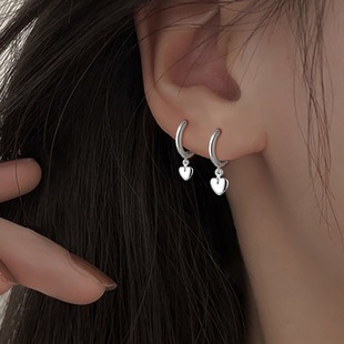 �ڱ�ѩ�r���w�������ͬ����Ķ��ۺ��s��Ȧ��С̖�������ζ��h