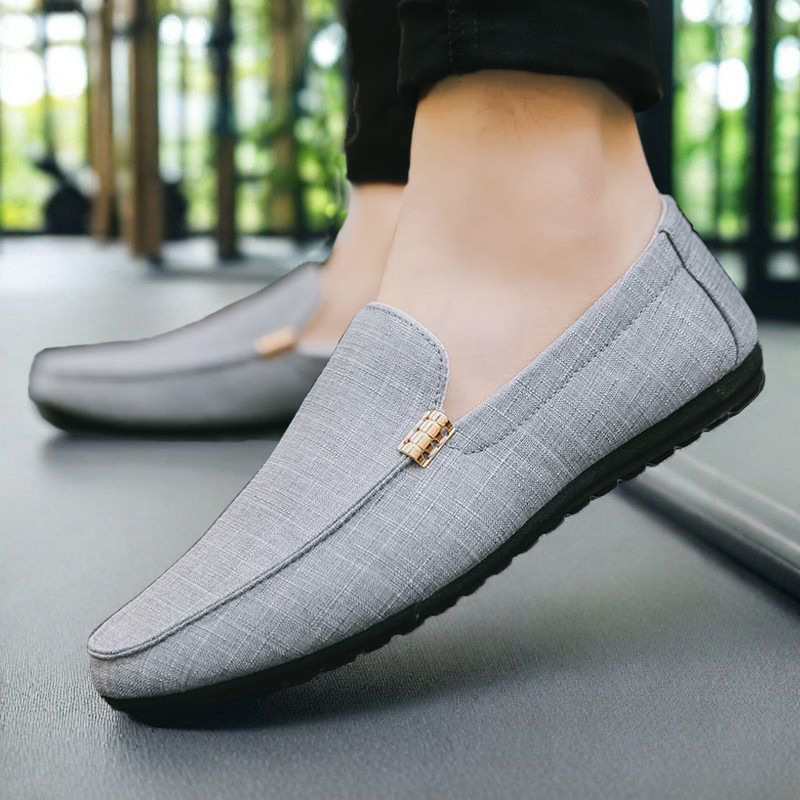 Primavera y verano nuevos zapatos casuales para hombres de moda coreana zapatos de skate juvenil con un pie, zapatos de beans, zapatos de beans