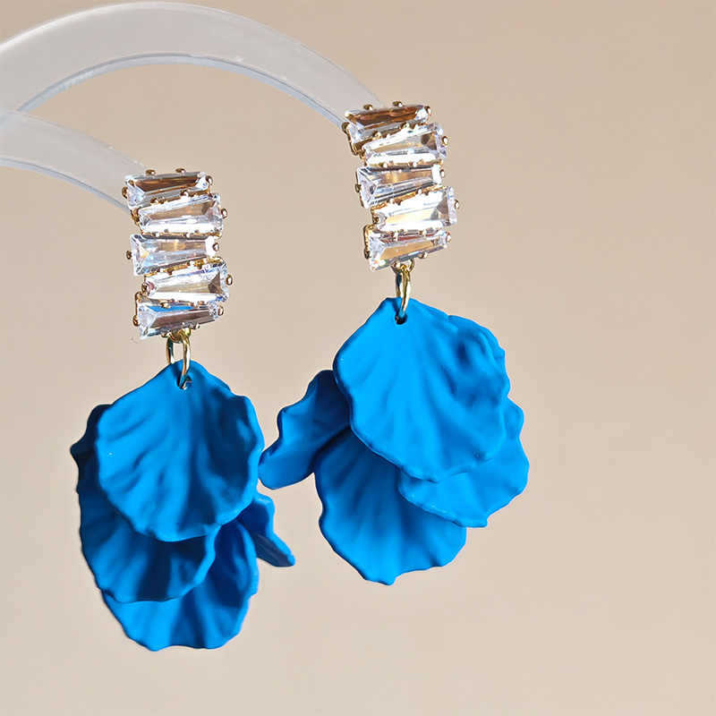 Anting-anting Gaya Liburan Mudah Dipadu Padan Elegan Rumbai Bunga Biru Terlihat Putih Model Baru Musim Panas Model Baru Tahun 2025 Wanita Q