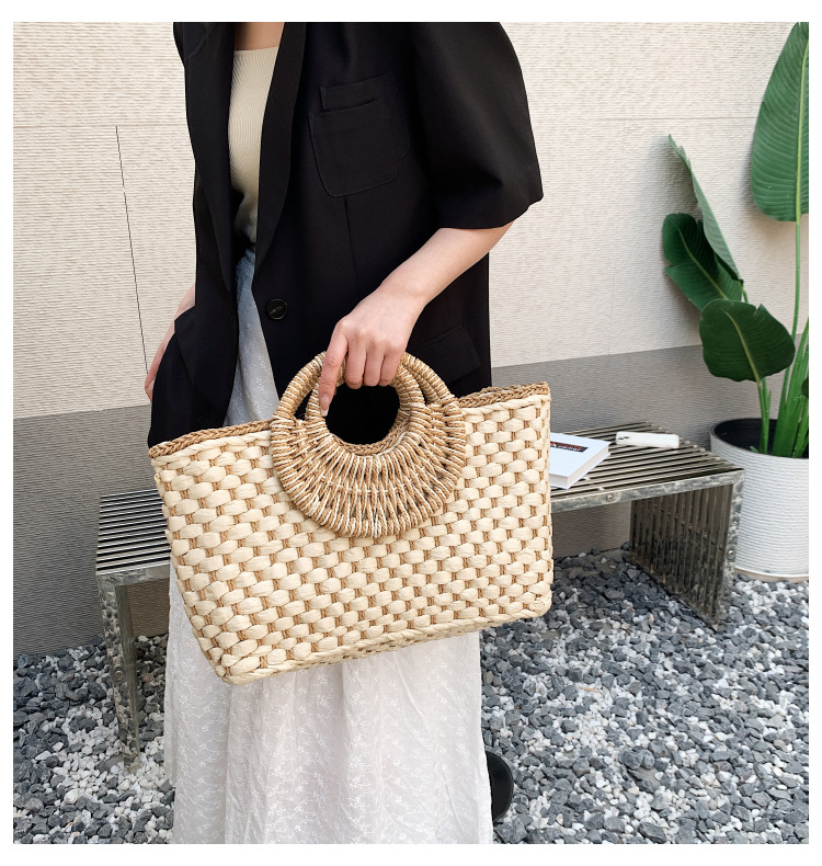 Women's Medium Straw Solid Color Vacation Streetwear Weave Zipper Straw Bag display picture 17