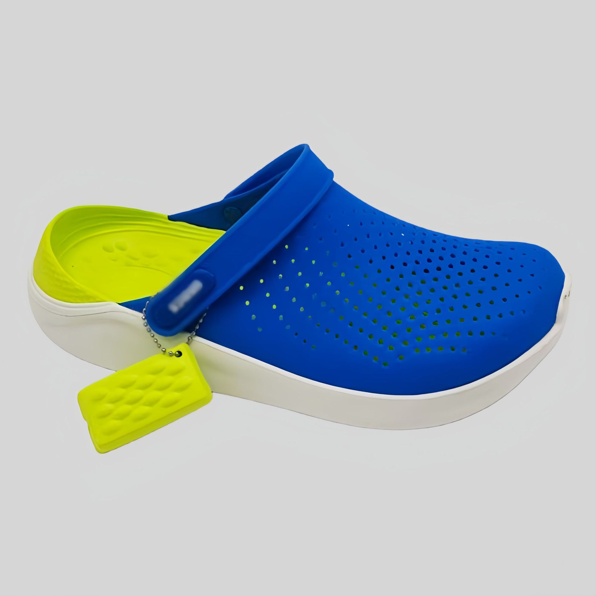 Sea ​​blue yellow white