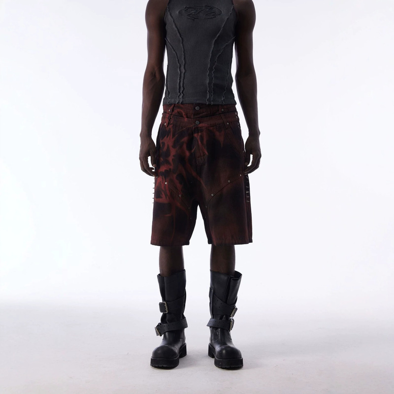 26 Light Asia Dark Pioneer Y2K Hand-Painted Totem Coating Spray-Painted Rivet Loose Double Waistband Five-Point Jeans 26 Light Asia Dark Pioneer Y2K Hand-Painted Totem Coating Spray-Painted Rivet Loose Double Waistband Five-Point Jeans