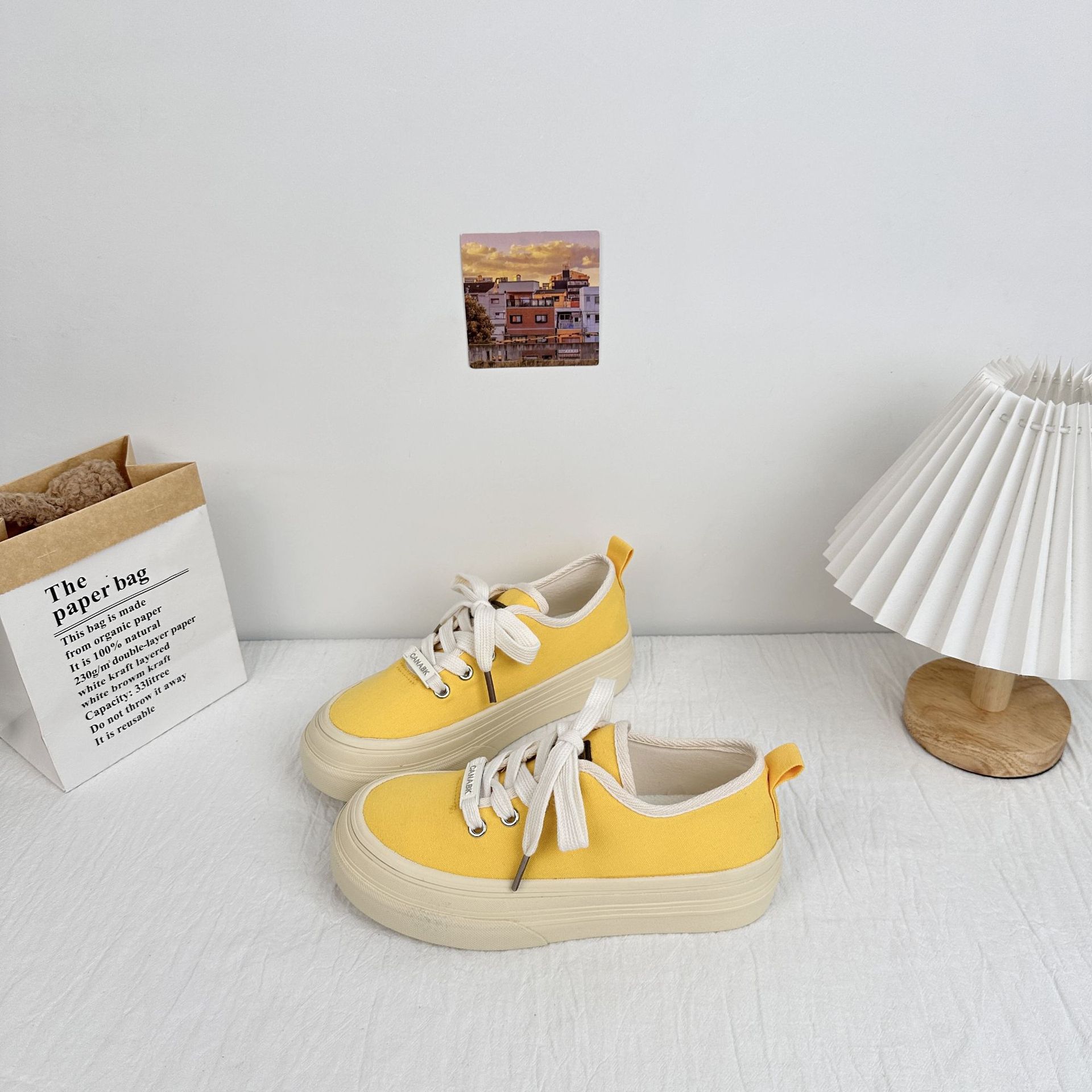 Yuanbo 2025 verano nuevo estilo de las mujeres zapatos de lona transpirables de suela gruesa zapatillas de deporte casuales de todo fósforo de nicho zapatos de moda para el cabello