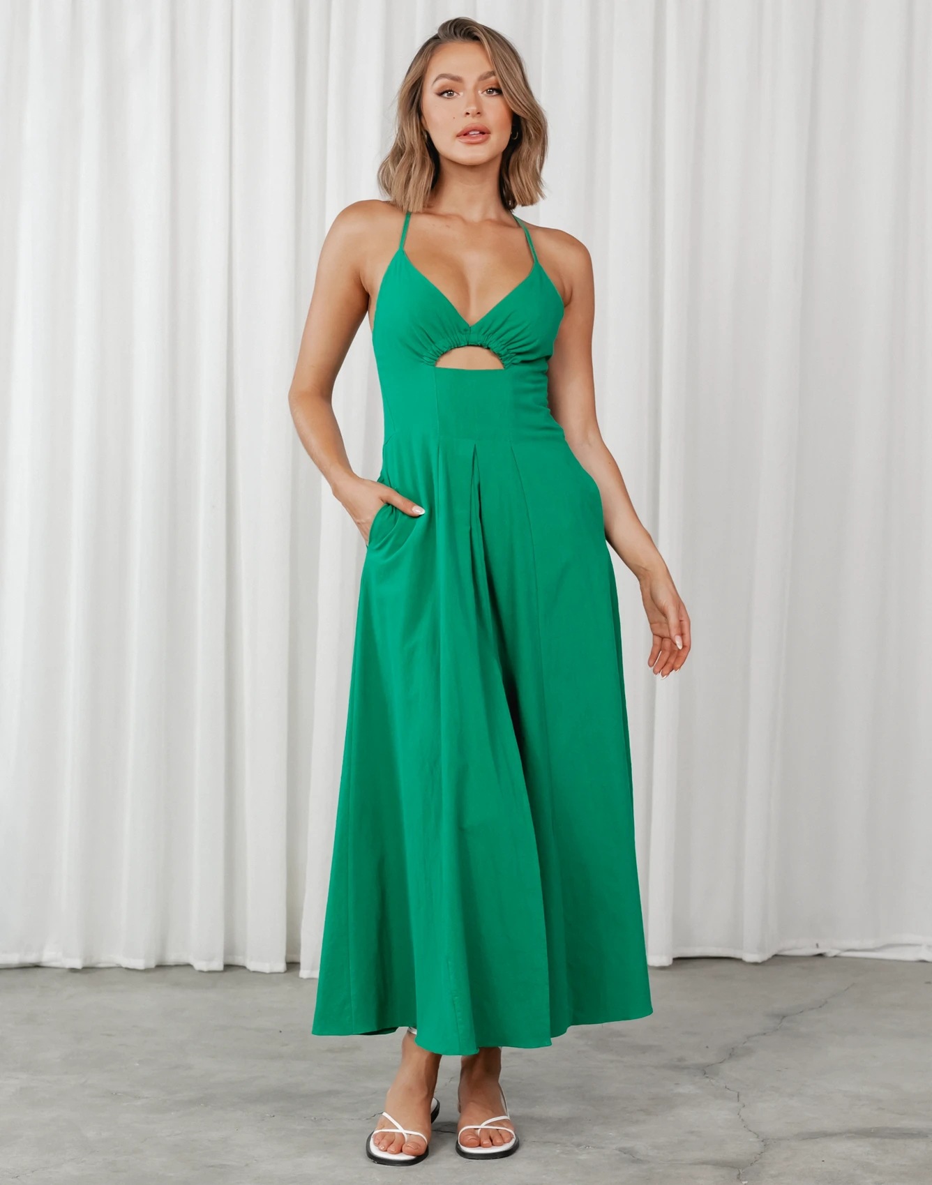 summer solid color deep v hollow slit sling dress （multicolor） NSCXY120927