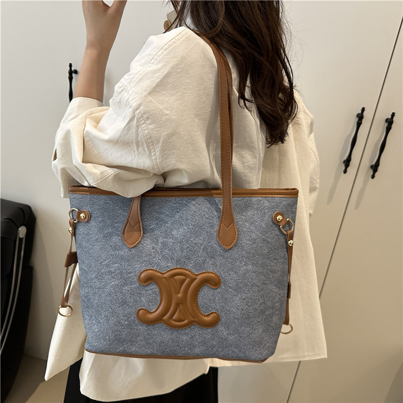 2026 Color-Blocked Large-Capacity Tote Bag Versatile Niche Design Simple Shoulder Bag Women's Dog Tooth Tote Bag