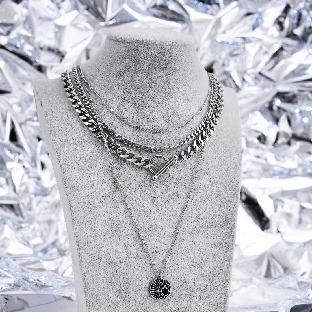 Új, többrétegű kubai vékony láncos réteges hosszú nyaklánc kerek medállal_voghion.com