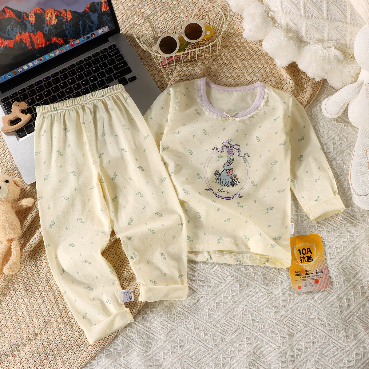 Traje de pijama para niños, ropa de aire acondicionado de dibujos animados para niños y niñas, ropa para el hogar de algodón para bebés, pantalones coreanos de manga larga para niños pequeños y medianos