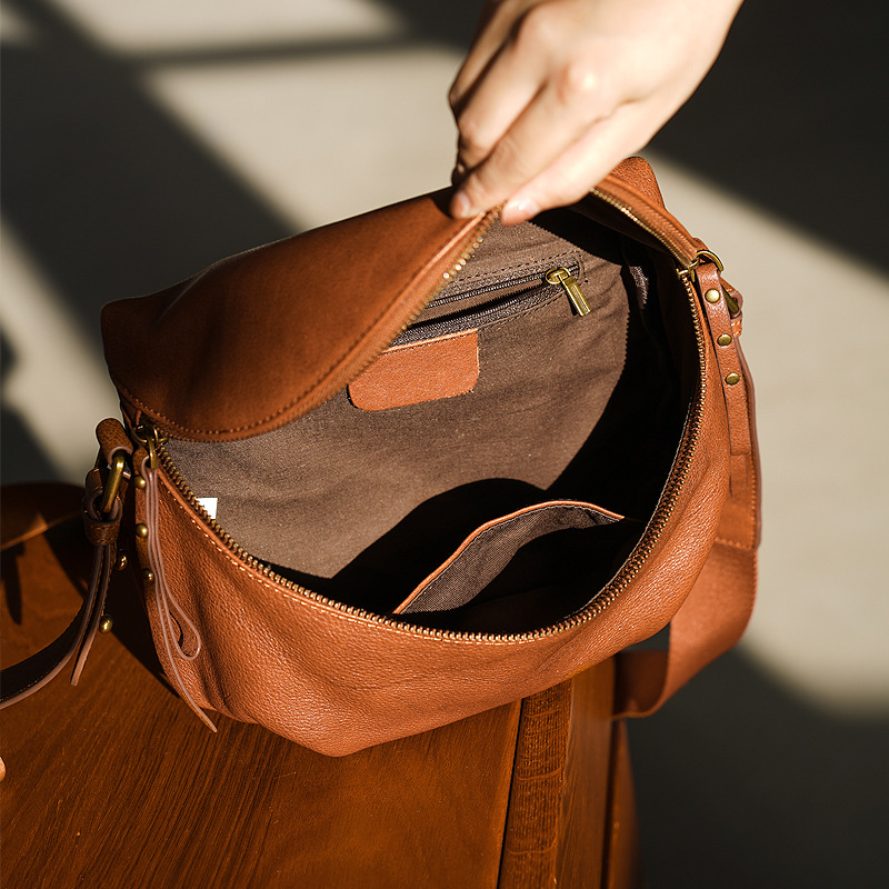 Saddle Bag Single Shoulder Crossbody Bag Niche Design Luxury Large Capacity Cloud Bag Genuine Leather Pleated Minimalist Women's Handbag - Thumbnail 4