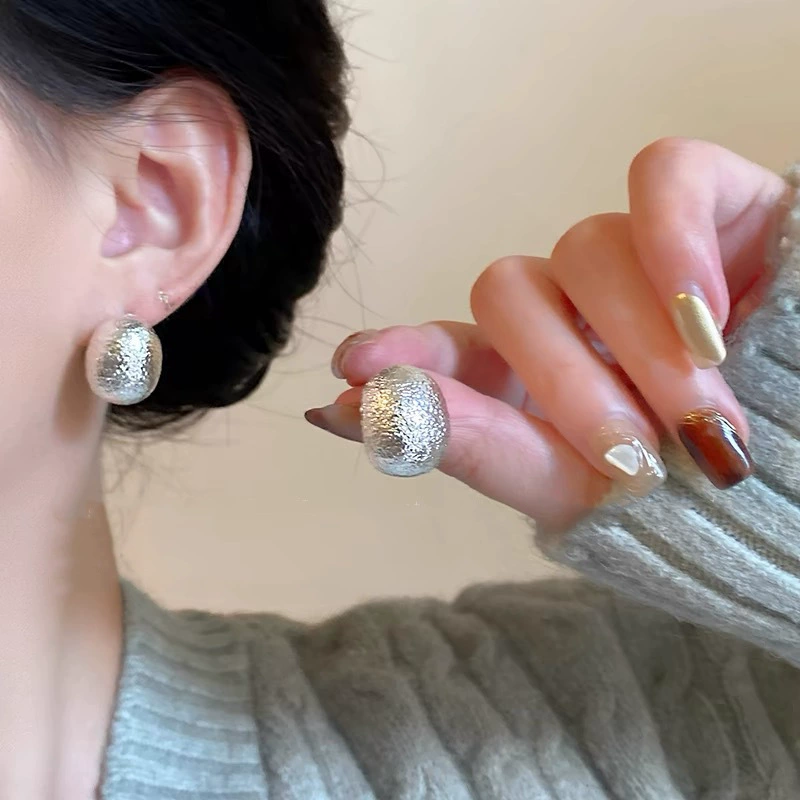 Серьги, ушные клипсы, стиль лёгкой роскоши, стиль высокого качества