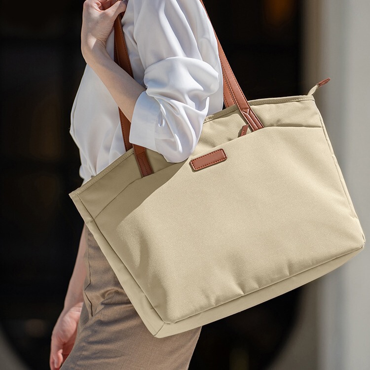 2025 New Tote Bag Shoulder Bag Large Capacity Laptop Bag Casual Tote Bag Fashion Big Bag