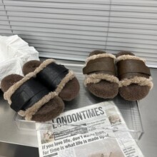 小众设计羊羔毛高级感厚底外穿毛毛鞋女2025年新款批发拖鞋