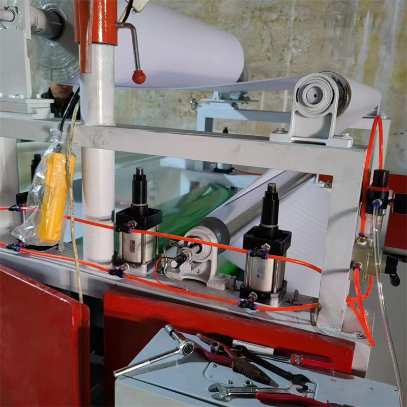 风机毛刷除尘预热烤箱碳晶板贴面机 PE板无纺布贴布机 涂胶复合机