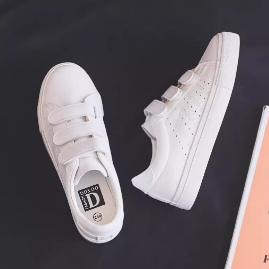 Bulk Purchase Negotiable: Spring 2026 New Women's Thick-Soled White Slip-On Casual Sneakers with Velcro for Work