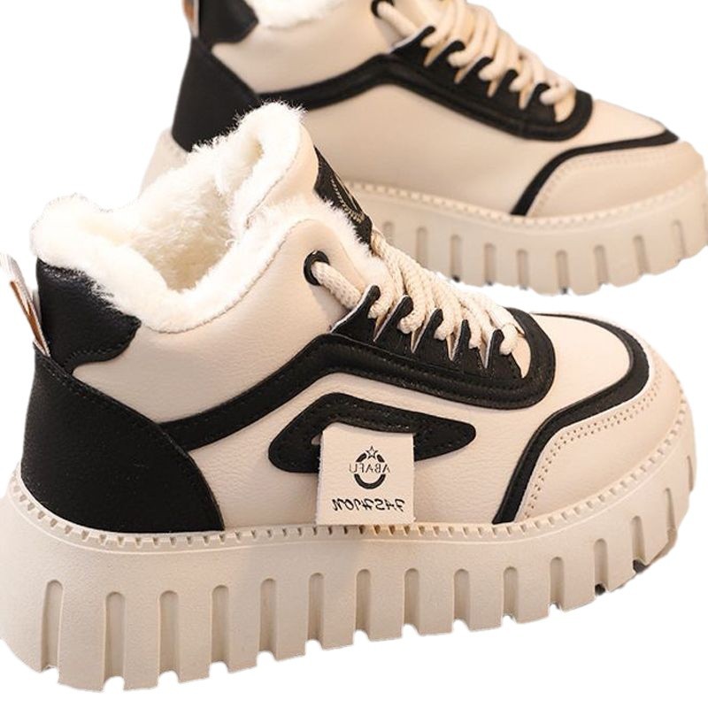 2025 invierno nuevo inches de terciopelo alto zapatos de papá de moda estudiantes pequeños zapatos blancos casuales aumentan la altura de suela gruesa coreana