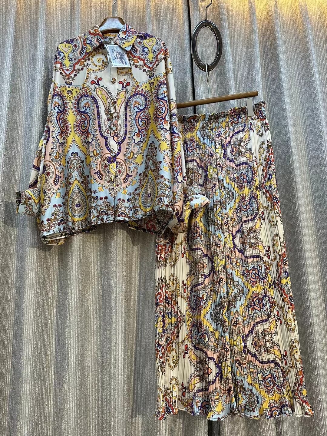 560g Weight Long Sleeve Sleeve Length Polyester Fabric Type Pant Co-ord Set Sets Type 2 Pieces Set Quantity Holiday, Street Occasion Turndown Neckline Loose Fit Type Printing, Flower Pattern Summer, Spring, Autumn Season Women's Gender Elegant, Basic Style Holiday Street Women's Elegant Basic Printing Flower Polyester Pant Co-ord Set Pants Sets 20