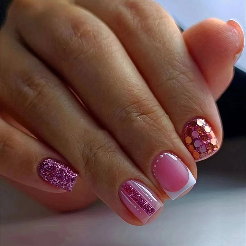 Flash Rose Pink Short Fake Nails White French European and American Fashion Summer Hot Explosions Wear Armor Wholesale Flash Rose Pink Short Fake Nails White French European and American Fashion Summer Hot Explosions Wear Armor Wholesale