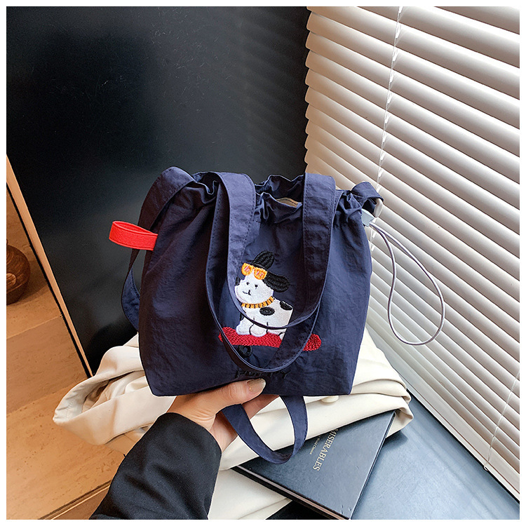 2025 夏の新作刺繍ショルダーバッグ小さな新鮮な女の子のハンドバッグ甘いイン多用途ファッションクロスボディバッグ|undefined