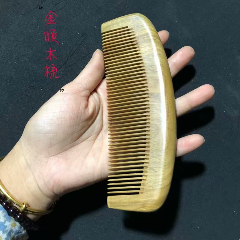現物の緑檀香木櫛檀木櫛の大きいサイズは月型の櫛の幅を厚くします。|undefined