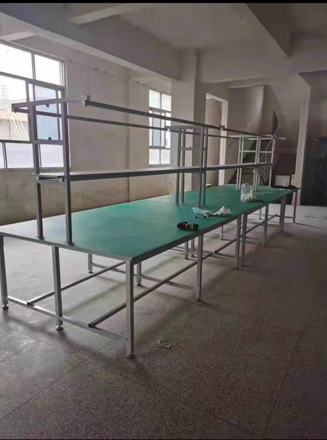 mesa de trabajo antiestático con lámpara línea de producción de montaje de línea de dibujo mesa de mantenimiento de taller de fábrica mesa de embalaje mesa de operación