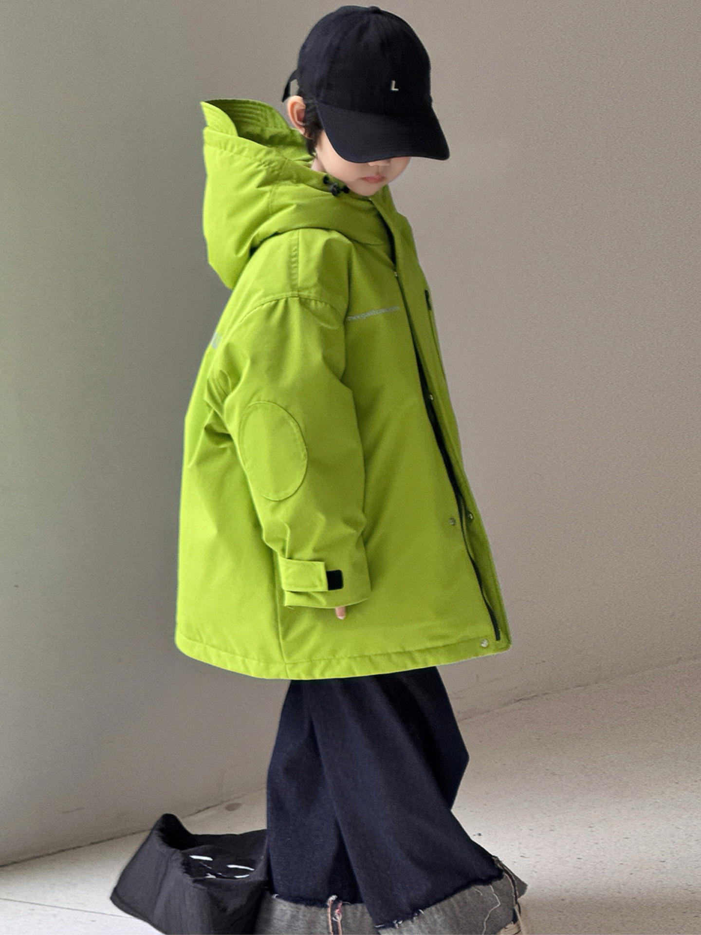 Trajes infantiles de plumón 2025 nuevo estilo coreano para niños y niñas niños mayores gruesos chaqueta impermeable de goma blanca