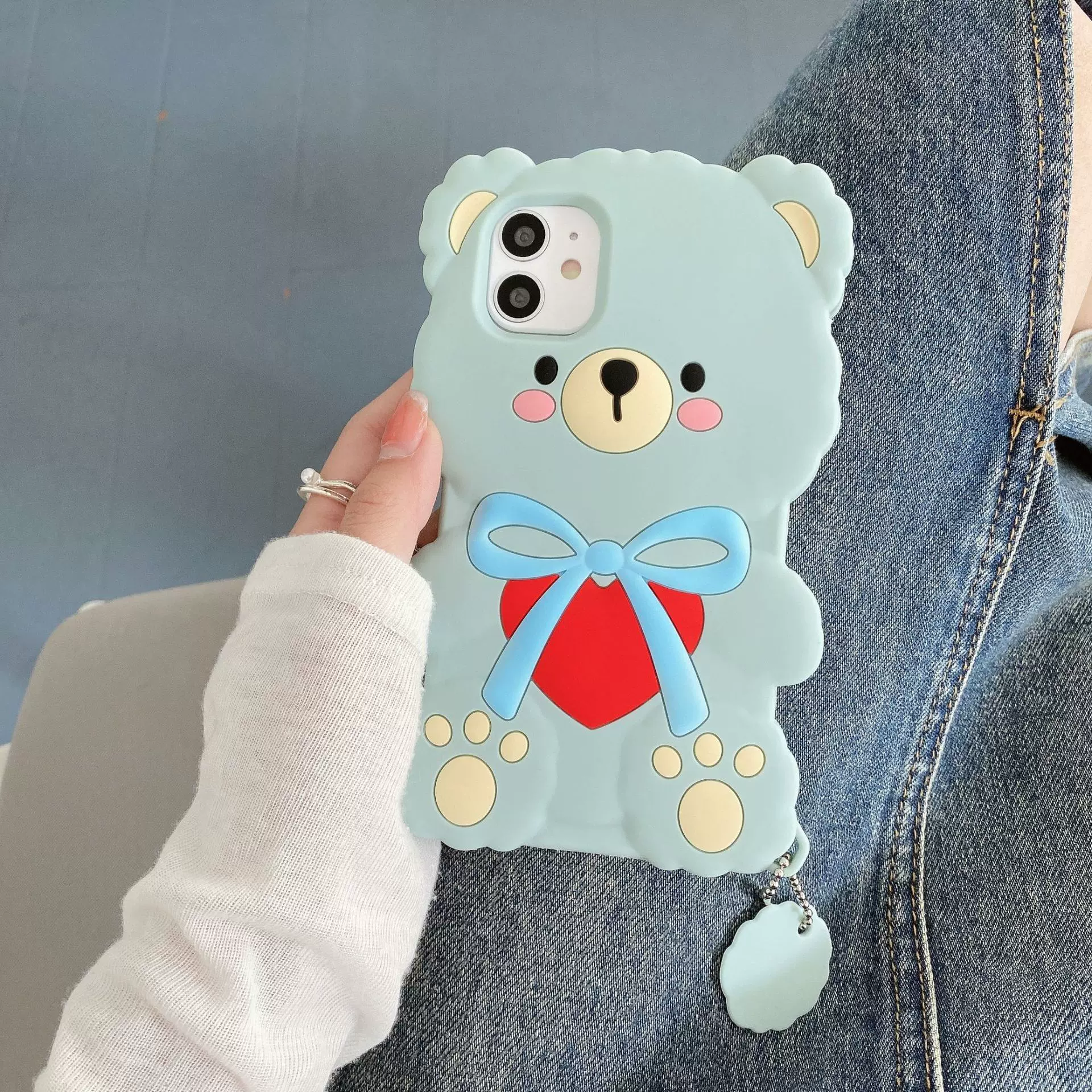 蝴蝶结立体小熊适用苹果iPhone14promax手机壳15卡通12硅胶可爱78