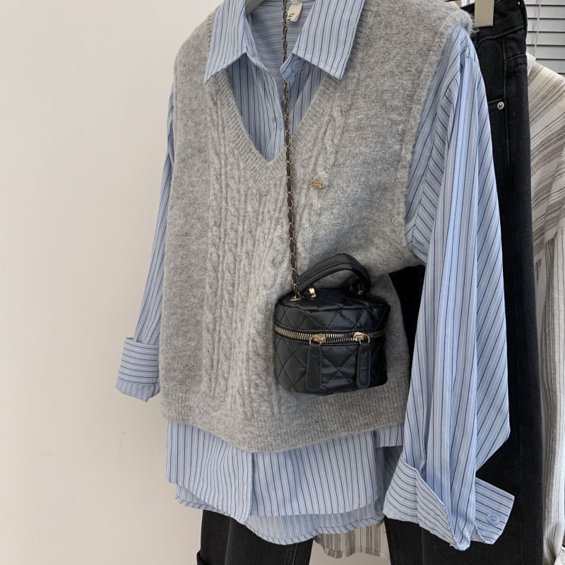 Gray Collar Sweater Vest for Women, Spring and Autumn Petite Shirt with Knitted Vest Layered Two-Piece Set for Spring