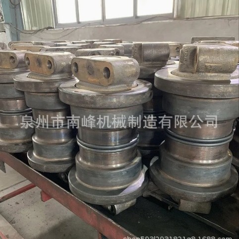 厂家直销bulldozer D38 P-1 Track roller支重轮优质推土机滚轮