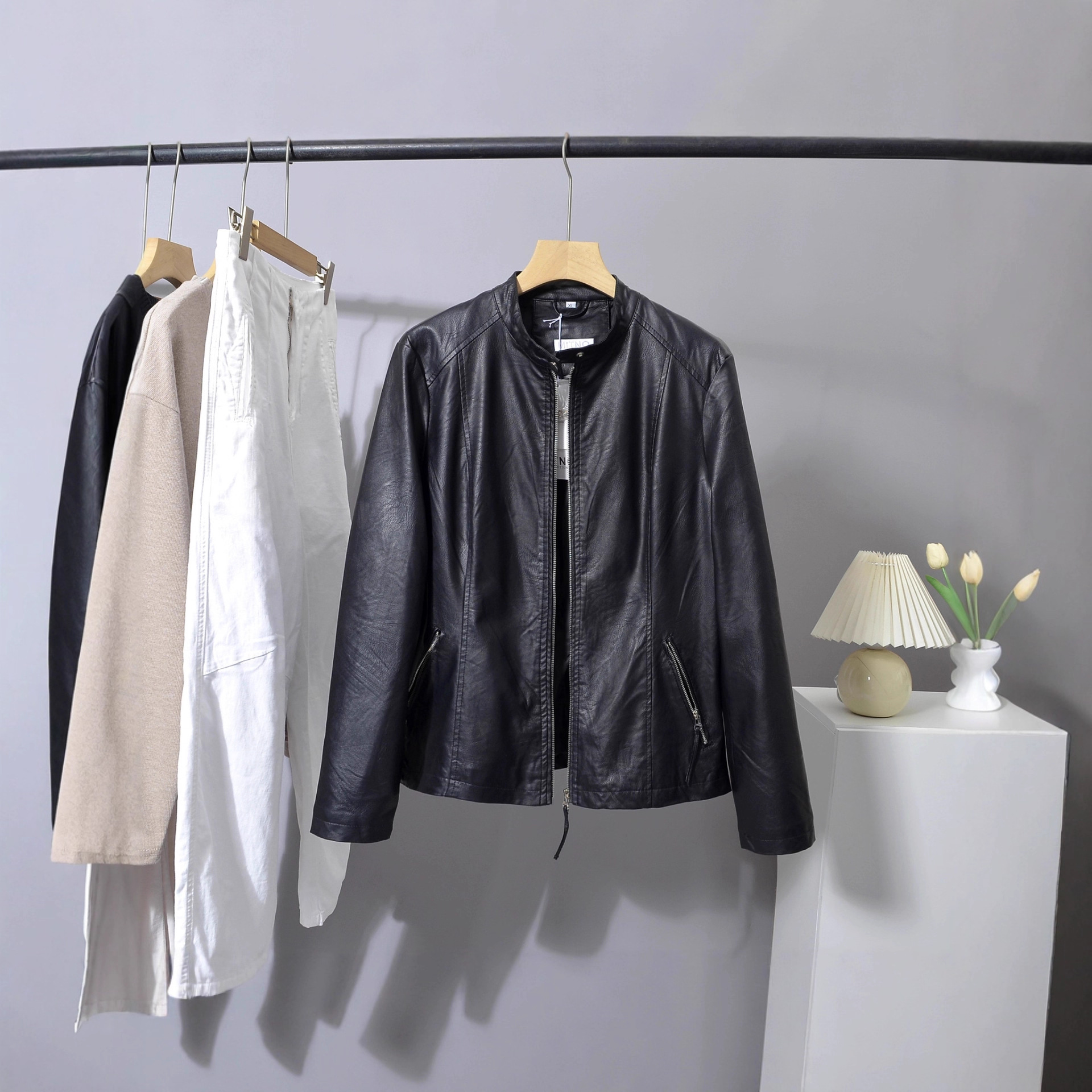 Autumn 2025 New Versatile and Neat Slim Pu Leather Jacket Women's Slim Black Motorcycle Jacket Jacket