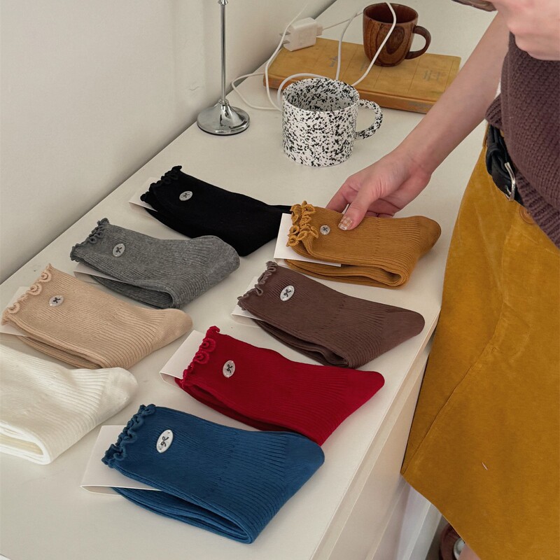 Ioulor New Lace Socks for Women, Breathable Cotton, Sweet Bow, Acrylic Label, Autumn and Winter Zhuji Socks Wholesale