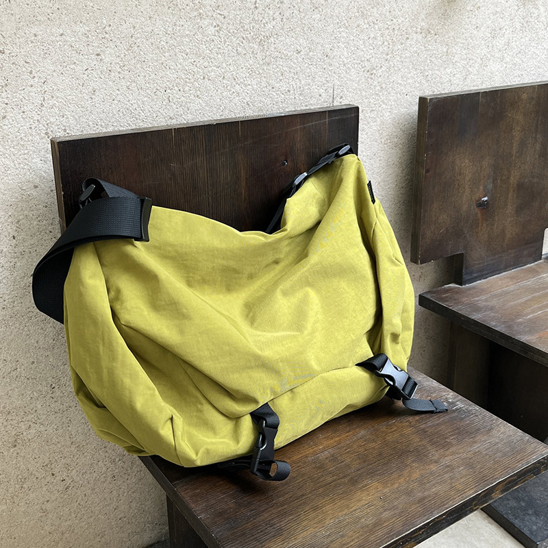 Qiao Ge 夏の新しいクロスボディバッグオックスフォード布大容量シングルショルダーバッグワイドショルダーストラップ軽量トラベルトートレディースバッグ|undefined