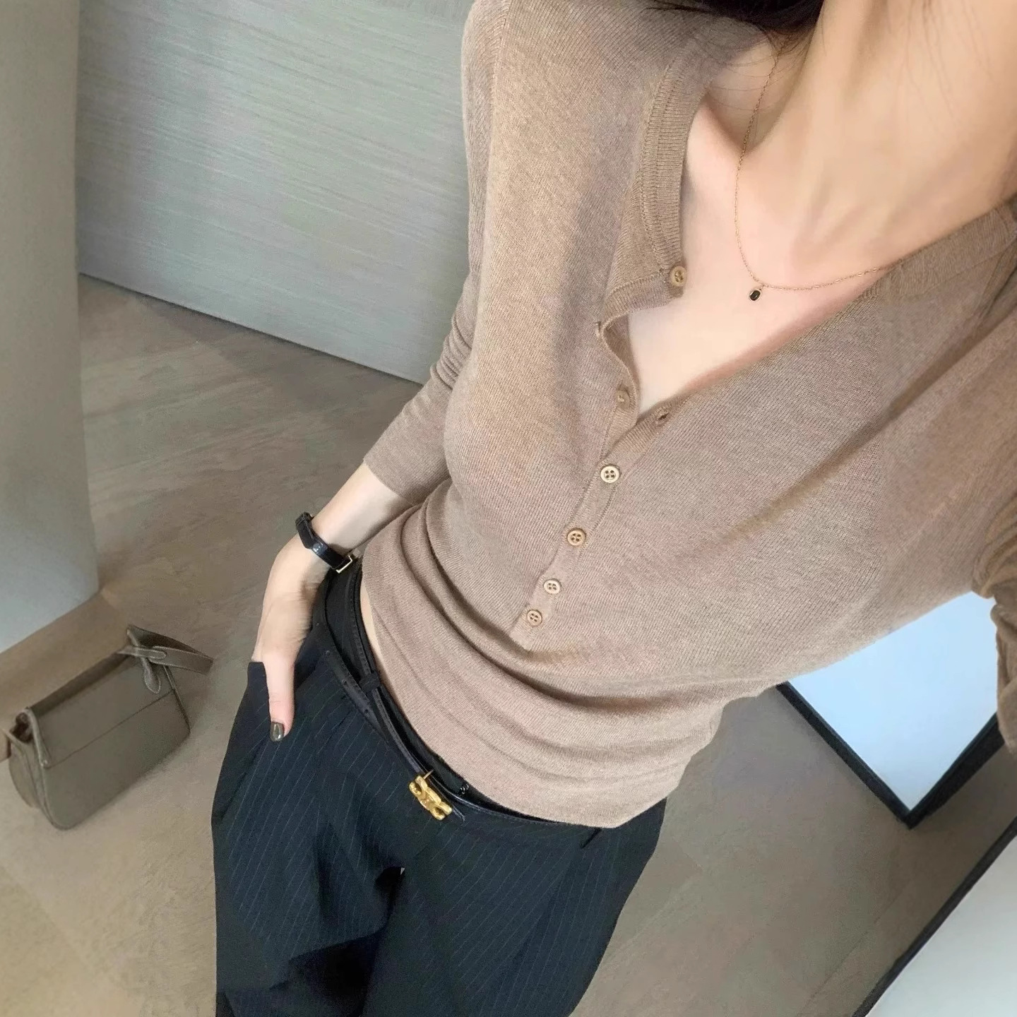 25早秋新款半开领修身长袖针织衫上衣女精仿羊毛内搭打底衫毛衣女