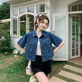 女式衬衫;连衣裙;女士牛仔外套