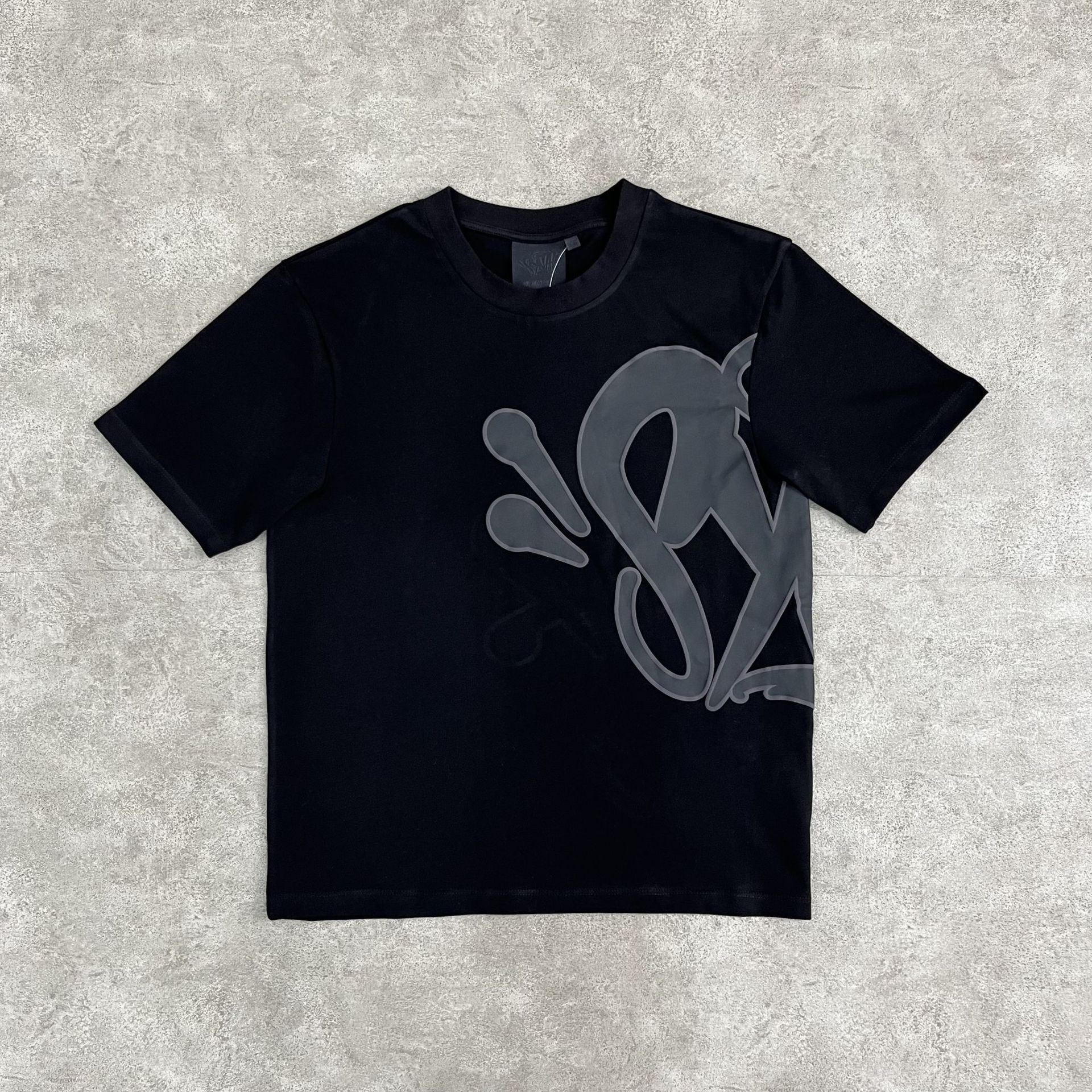 T02 탑 [블랙 그레이 프린트]