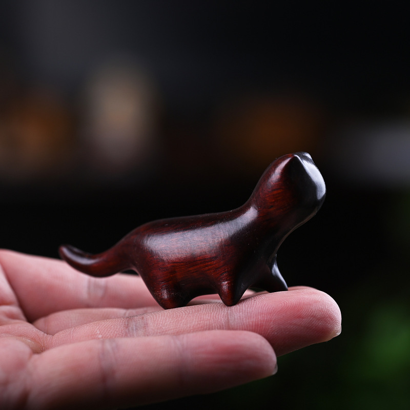 虹の木の彫刻のかわいい猫の手の件の虹の首をかしげる子猫のミニのデスクトップの置物の工芸品の家庭のアイデア|undefined
