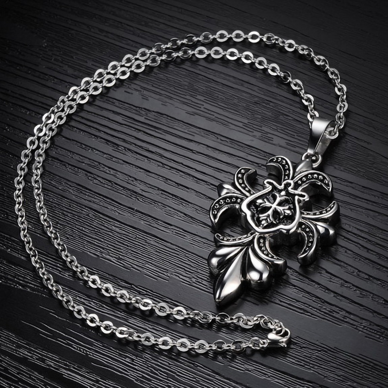 Men's Cross Chain Necklace With Skull Pendant For Everyday Wear_voghion.com
