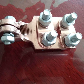 隔离开关;绝缘子;绝缘套管