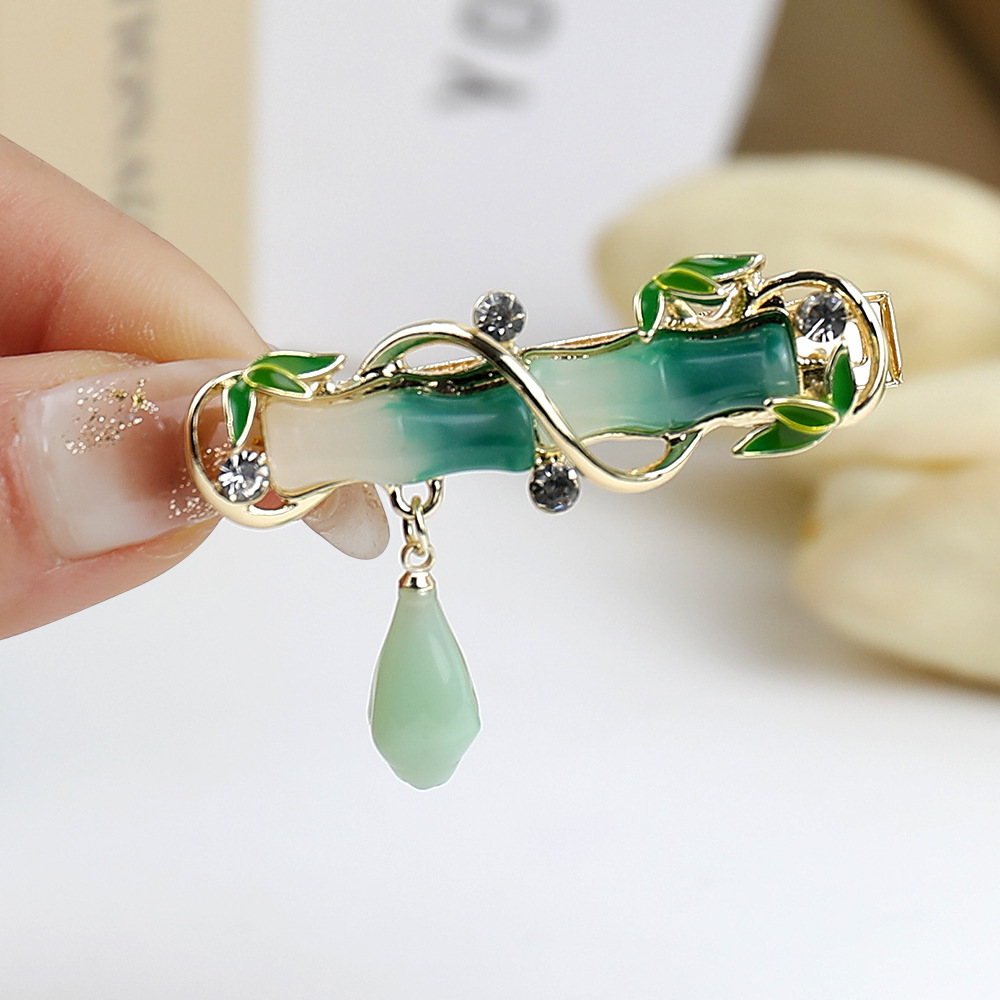 New Chinese-Style Bamboo Hairpin for Women with a High-End Feel, Vine-Shaped Water Drop Pendant Side Clip, Forest-Style National Style Bangs Clip Hair Accessory