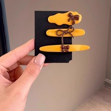 �����u�OӋ����ԭ�������Y�Sɫ�l�AŮ�n��С�������Aǰ�~һ�֊A��