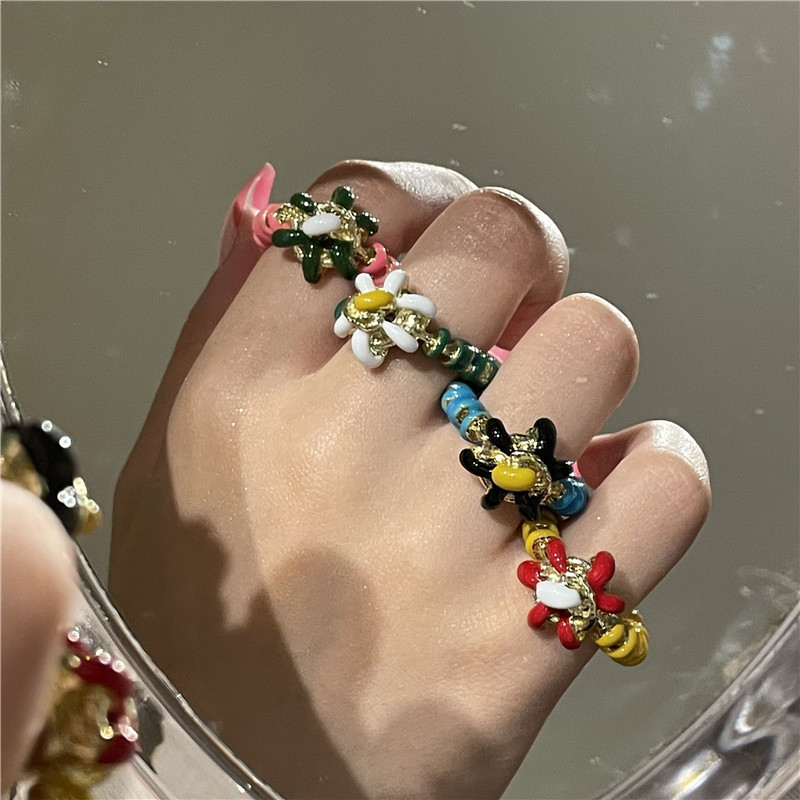 Wholesale Jewelry Retro Color Drip Glaze Flower Ring Earrings Set Nihaojewelry display picture 1
