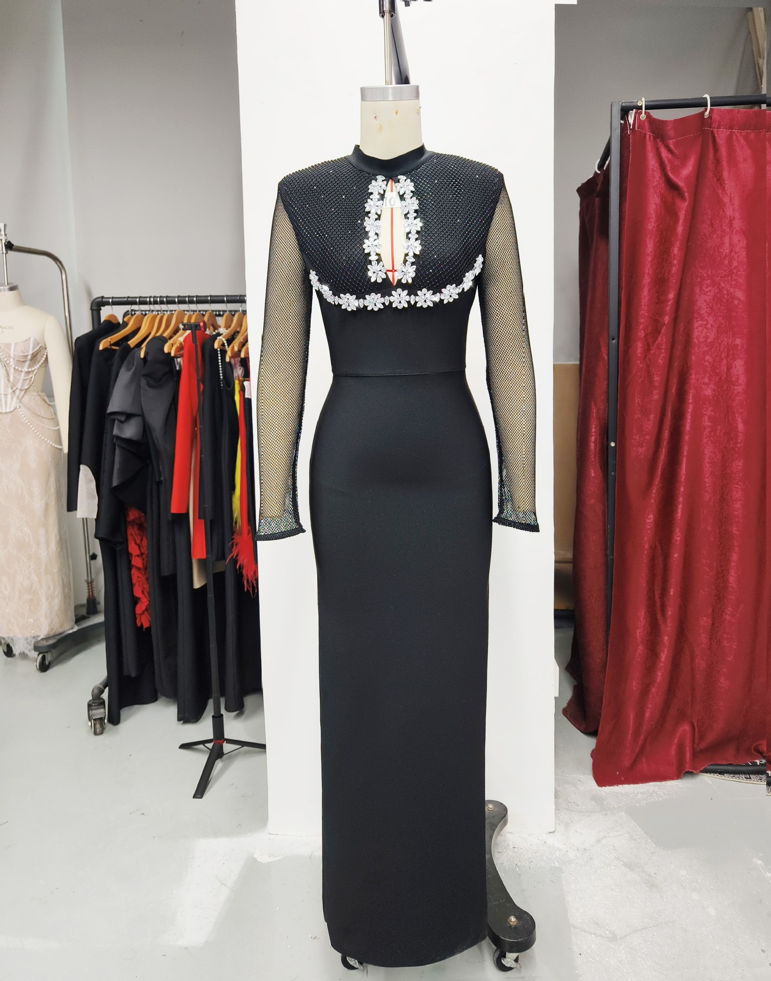 Comercio exterior europeo y americano ropa de mujer industria pesada vestido de vendaje de diamantes temperamento vestido de cena de alta gama lujo ligero de alta gama