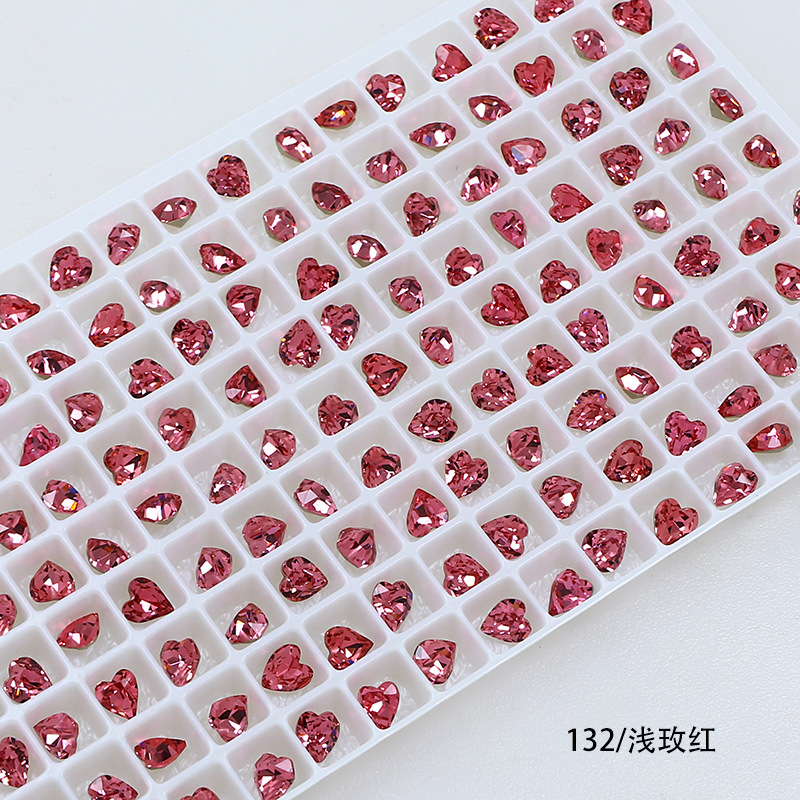 Dongzhou Crystal 6.5MM diamante de vidrio de fondo puntiagudo en forma de corazón de melocotón diamante de forma especial con fondo chapado en plata real