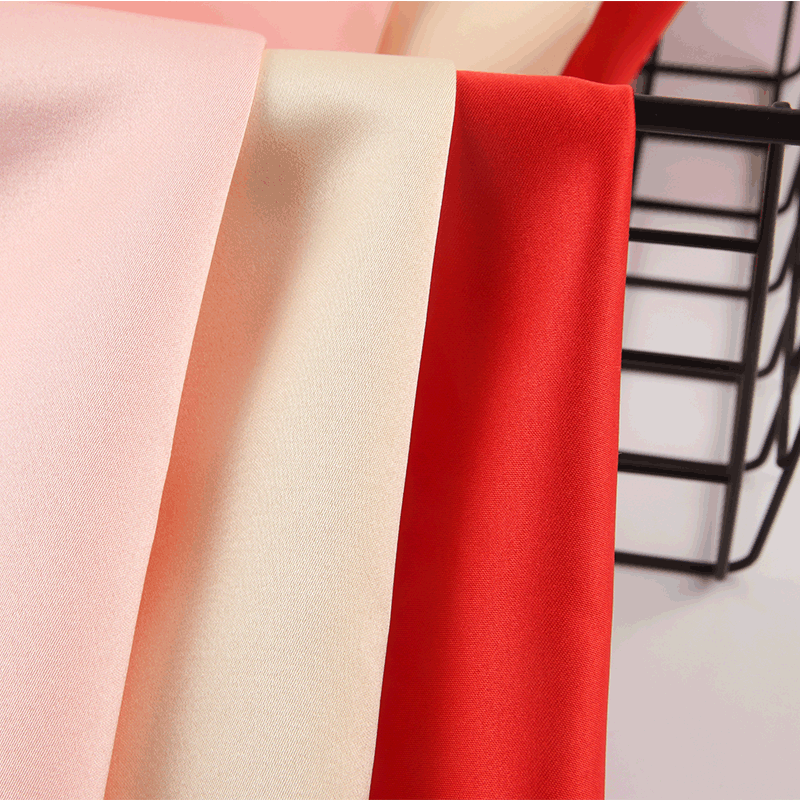 Polyester wedding dress satin fabric, wedding dress and children's clothing, underwear and fashion fabrics, woven, non-elastic polyester charmeuse