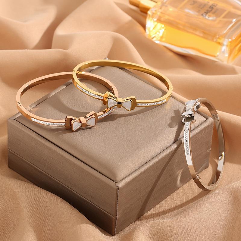 [Titanium Steel] non-fading vacuum electroplated titanium steel bracelet women's fashion luxury bracelet full of diamond high-end jewelry