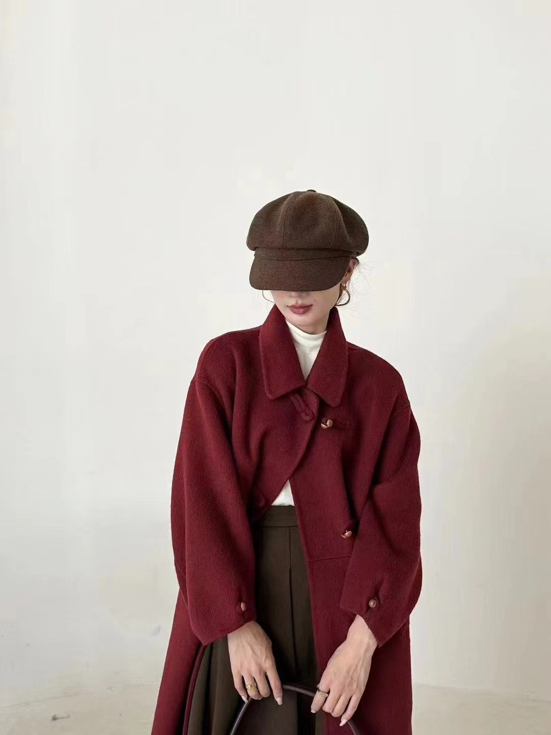 진한 빨간색